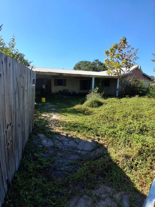 322 W Elizabeth St, Trinity, TX, 75862-5401 | Card Image