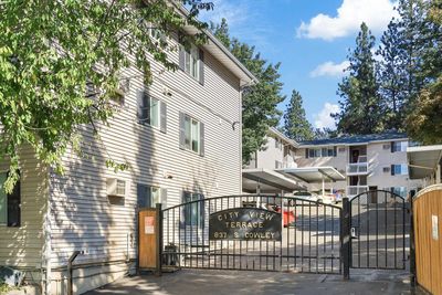 837 S Cowley St, Condo with 2 bedrooms, 1 bathrooms and null parking in Spokane WA | Image 1