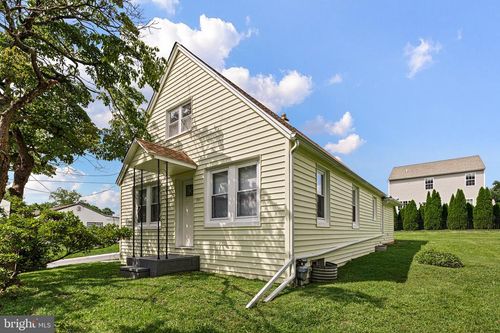701 Hillside Ave, WILMINGTON, DE, 19805-1015 | Card Image