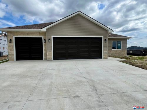 7600 N 50th St, Lincoln, NE, 68514 | Card Image