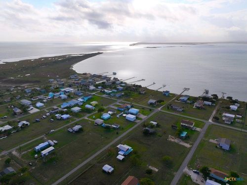 8 Mesquite St E, Palacios, TX, 77465-1968 | Card Image