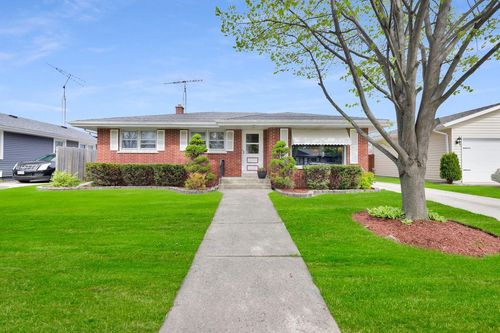 1615 17th Avenue, Kenosha, WI, 53140 | Card Image