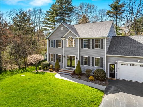 206 Burnside Avenue, Seekonk, MA, 02771 | Card Image