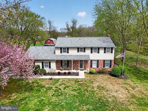 939 Alycia Ln, TELFORD, PA, 18969-2302 | Card Image