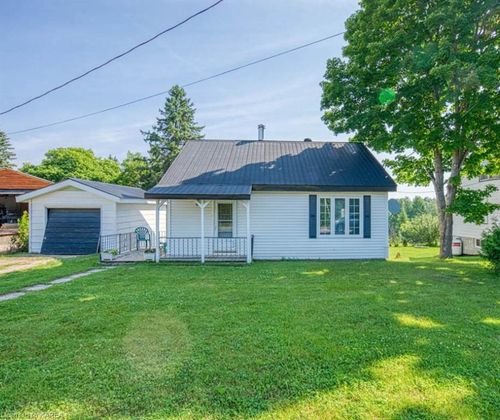 6633 Buckshot Dr, Plevna, ON, K0H2M0 | Card Image