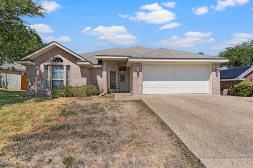 616 Pebble Creek Dr, Hewitt, TX, 76643-3567 | Card Image