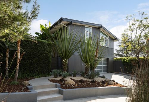3233 Lucinda Ln, SANTA BARBARA, CA, 93105-2041 | Card Image