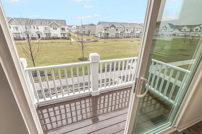 271 Kingsport Dr, Townhouse with 3 bedrooms, 3 bathrooms and 2 parking in South Elgin IL | Image 25