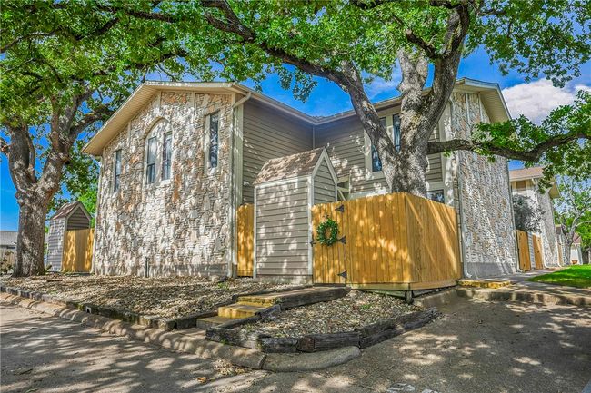 APT-25 - 2101 Barak Ln, Condo with 2 bedrooms, 2 bathrooms and null parking in Bryan TX | Image 20