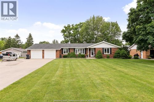 1955 Wilson Sideroad, Maidstone, ON, N0R1K0 | Card Image