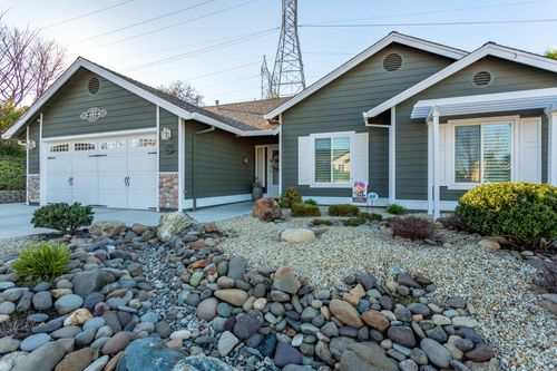 4746 Tralee Ln, Redding, CA, 96001-5695 | Card Image