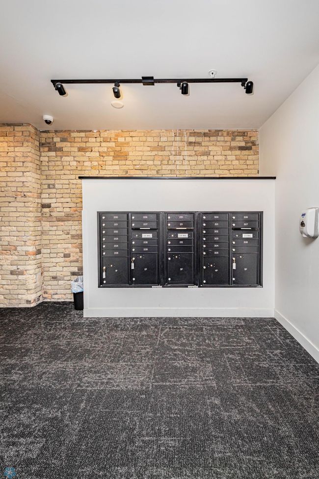 Mail Room | Image 5