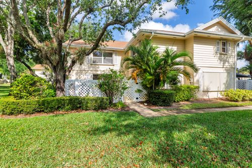 42c-8142 Bridgewater Ct, West Palm Beach, FL, 33406-8477 | Card Image