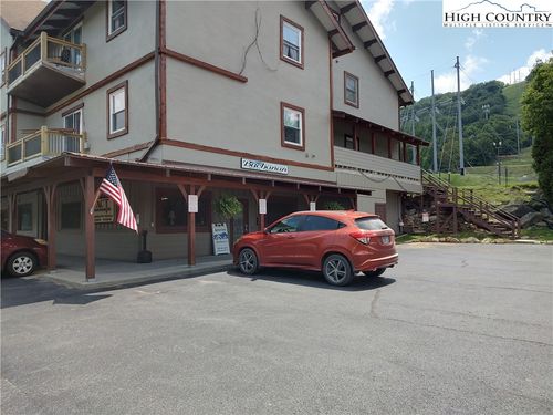 c4-1005 Beech Mountain Pkwy, Beech Mountain, NC, 28604-9979 | Card Image
