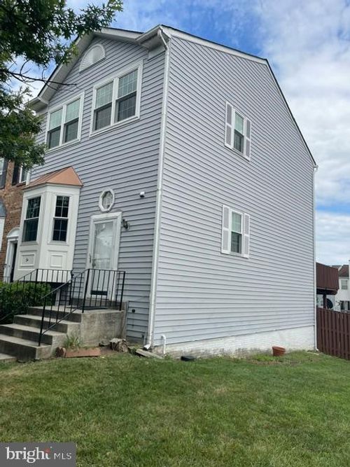 34 Hunters Gate Ct, SILVER SPRING, MD, 20904-1827 | Card Image