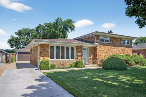 7922 W Courtland Ave, Norridge, IL, 60706-4433 | Card Image