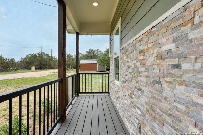 954 Ridge Trl, House other with 3 bedrooms, 2 bathrooms and null parking in Spring Branch TX | Image 5