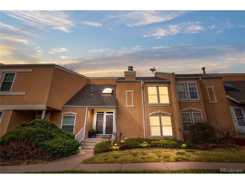 2925 S Vaughn Way, Aurora, CO, 80014-3477 | Card Image