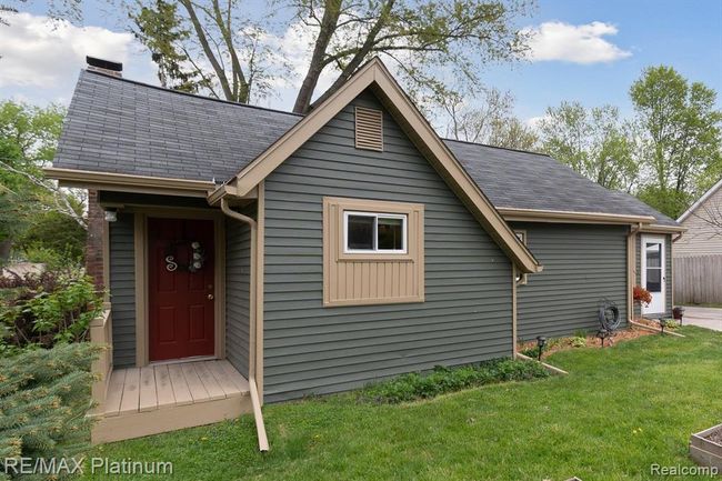 9096 Forest Road, House other with 3 bedrooms, 1 bathrooms and null parking in Northfield Twp MI | Image 2