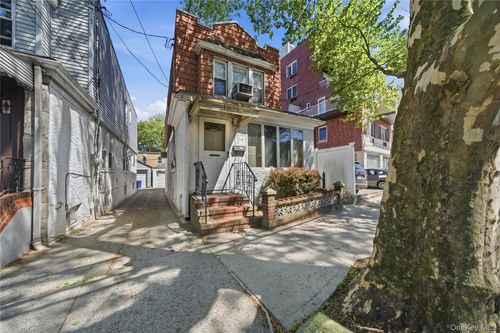 66-71 70th Street, New York, NY, 11379 | Card Image