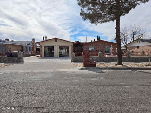 11188 Shoreline Drive, El Paso, TX, 79936 | Card Image