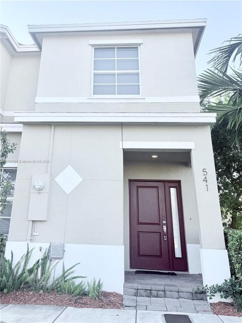 541 Ne 5th Way, Florida City, FL, 33034-3296 | Card Image