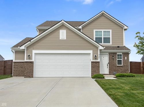 928 Borealis Dr, Franklin, IN, 46131-6013 | Card Image