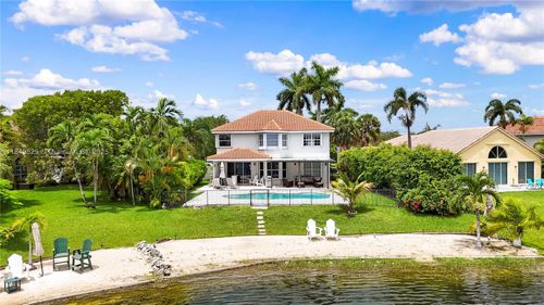 1361 Nw 185th Ave, Pembroke Pines, FL, 33029-3698 | Card Image