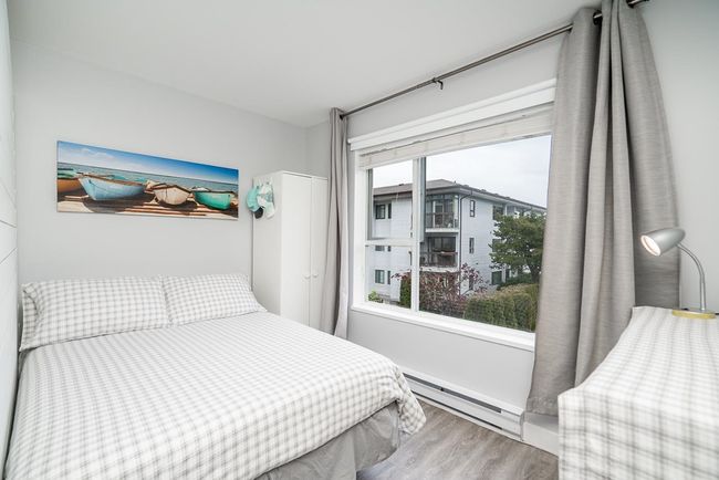 204 - 1378 George Street, Condo with 2 bedrooms, 2 bathrooms and 1 parking in White Rock BC | Image 21