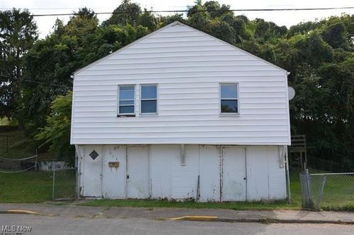 416 Gallaher St, Saint Mary's, WV, 26170-1428 | Card Image
