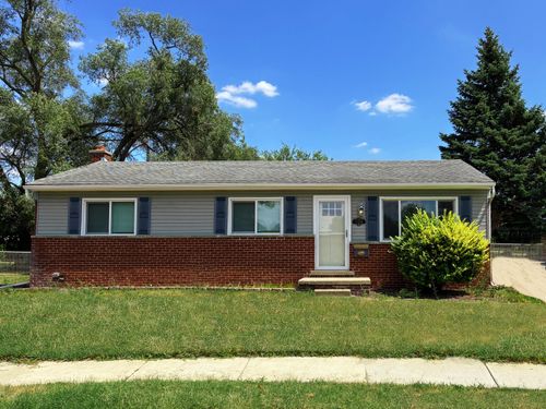 9358 Marie Ct, Livonia, MI, 48150-3366 | Card Image