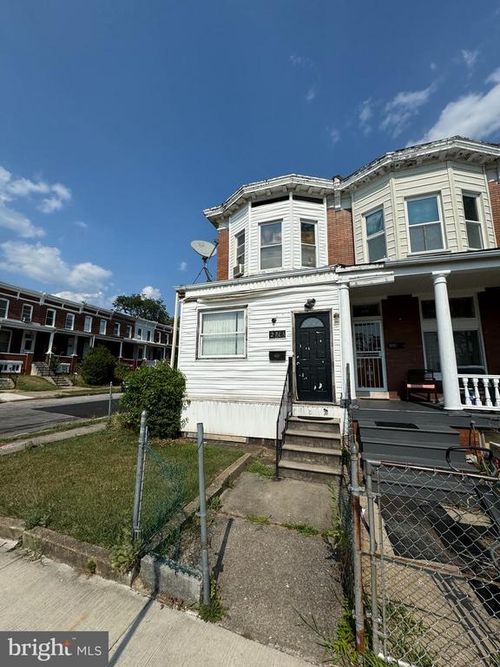 2763 Fenwick Ave, BALTIMORE, MD, 21218-4952 | Card Image