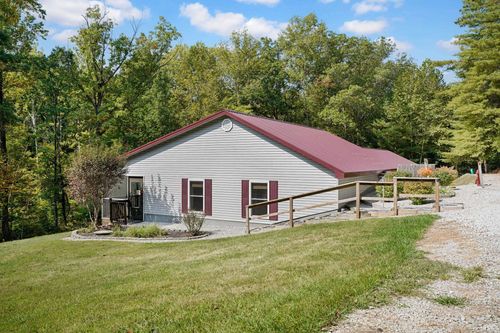 7730 46 Highway, Nashville, IN, 47448 | Card Image