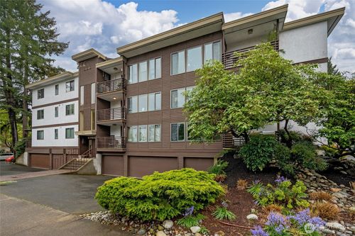 205-3505 W Government Way, Seattle, WA, 98199-1301 | Card Image