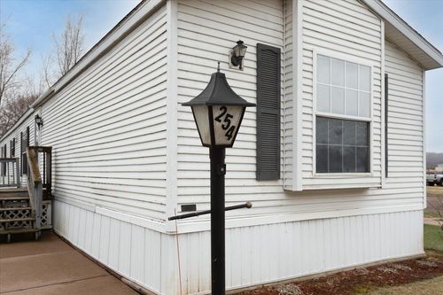 254-118 Park Drive, COLFAX, WI, 54730 | Card Image