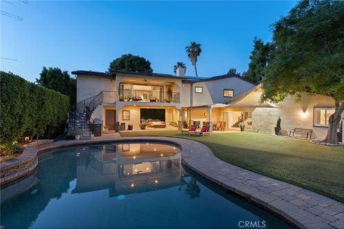 22702 Califa St, Woodland Hills, CA, 91367-5400 | Card Image