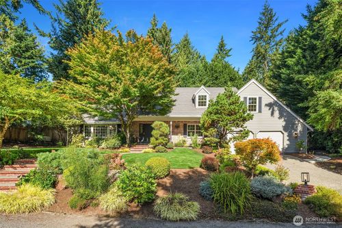 12750 Ne 35th Place, Bellevue, WA, 98005 | Card Image