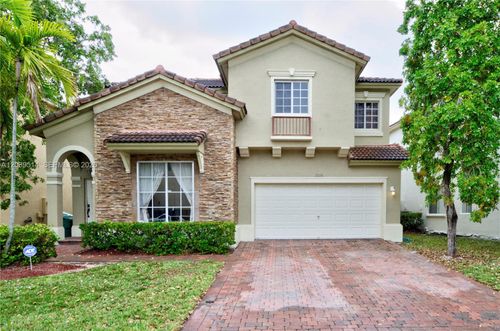 na-22131 Sw 87th Pl, Cutler Bay, FL, 33190-1207 | Card Image
