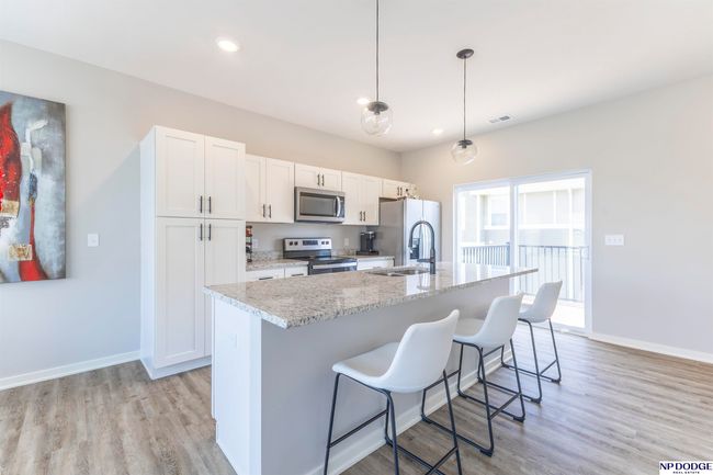20851 R Ct, Townhouse with 3 bedrooms, 3 bathrooms and 2 parking in Elkhorn NE | Image 5