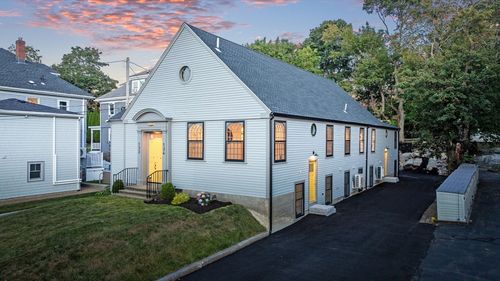 132 Elm St, Marblehead, MA, 01945-3464 | Card Image