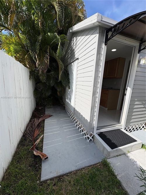 2-12246 Sw 203rd St, Miami, FL, 33177 | Card Image