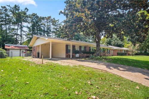 1710 Plantation Dr, Alexandria, LA, 71301-3226 | Card Image