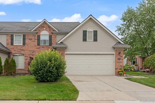 46-3845 Knightbridge Cir, Sterling Heights, MI, 48314-4531 | Card Image