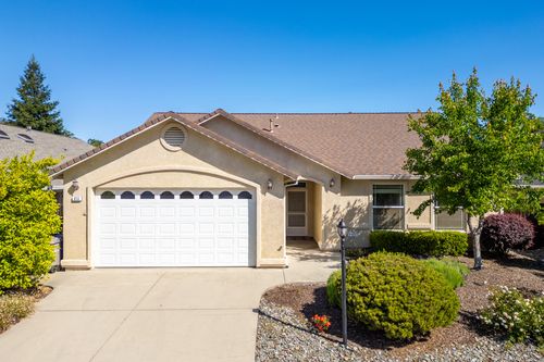 655 Mammoth Path, Redding, CA, 96003-3052 | Card Image
