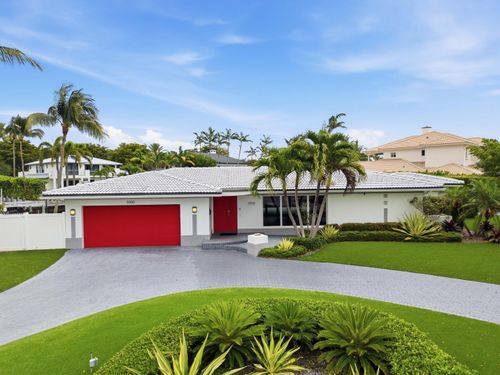5900 Bayview Dr, Fort Lauderdale, FL, 33308-2740 | Card Image