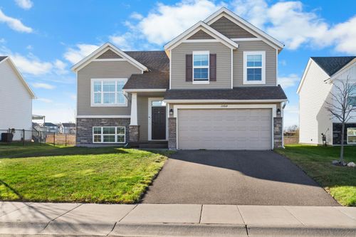 20924 Hardwood Rd N, Forest Lake, MN, 55025-2731 | Card Image