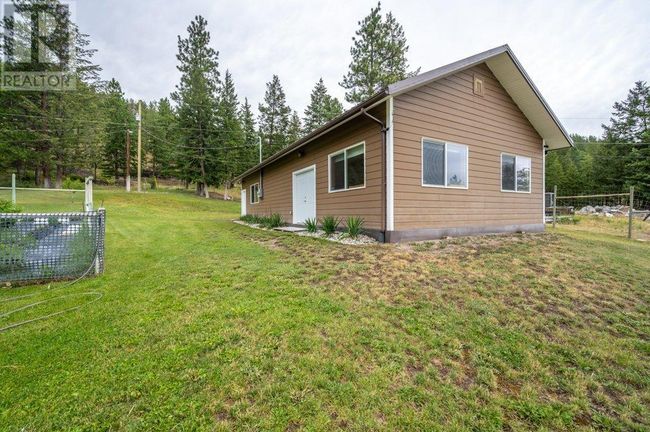 30 Osborne Rd, House other with 3 bedrooms, 2 bathrooms and 4 parking in Summerland BC | Image 47