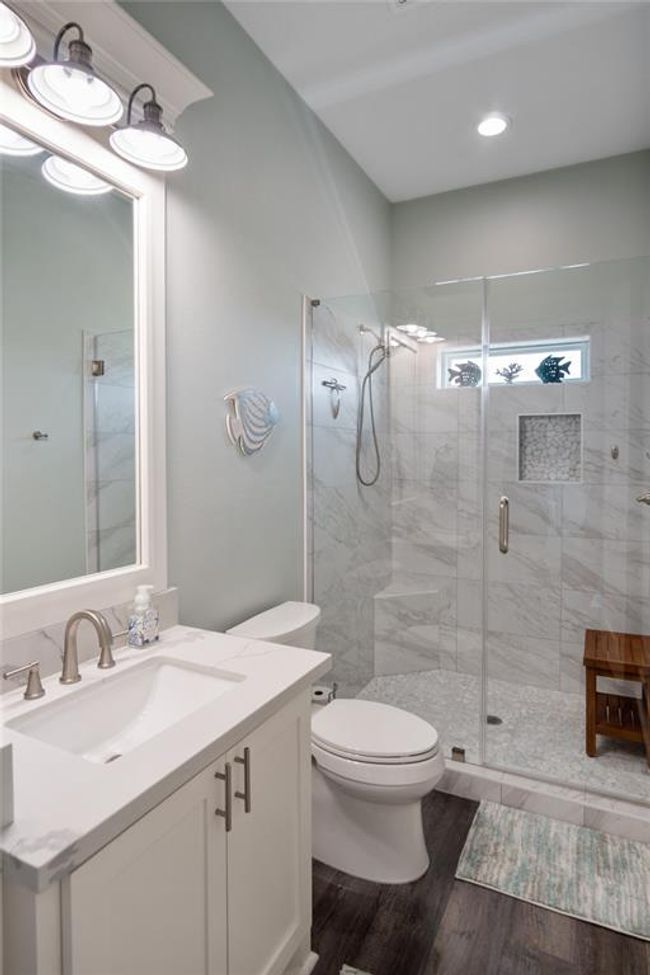 1301 Lagoon Dr, House other with 3 bedrooms, 2 bathrooms and 1 parking in Crystal Beach TX | Image 28