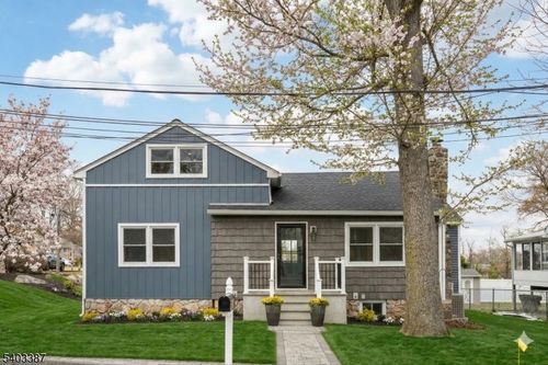 2 Guenter St, Butler, NJ, 07405-1908 | Card Image