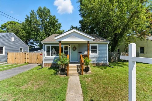1824 Garrett St, Portsmouth, VA, 23702-3011 | Card Image